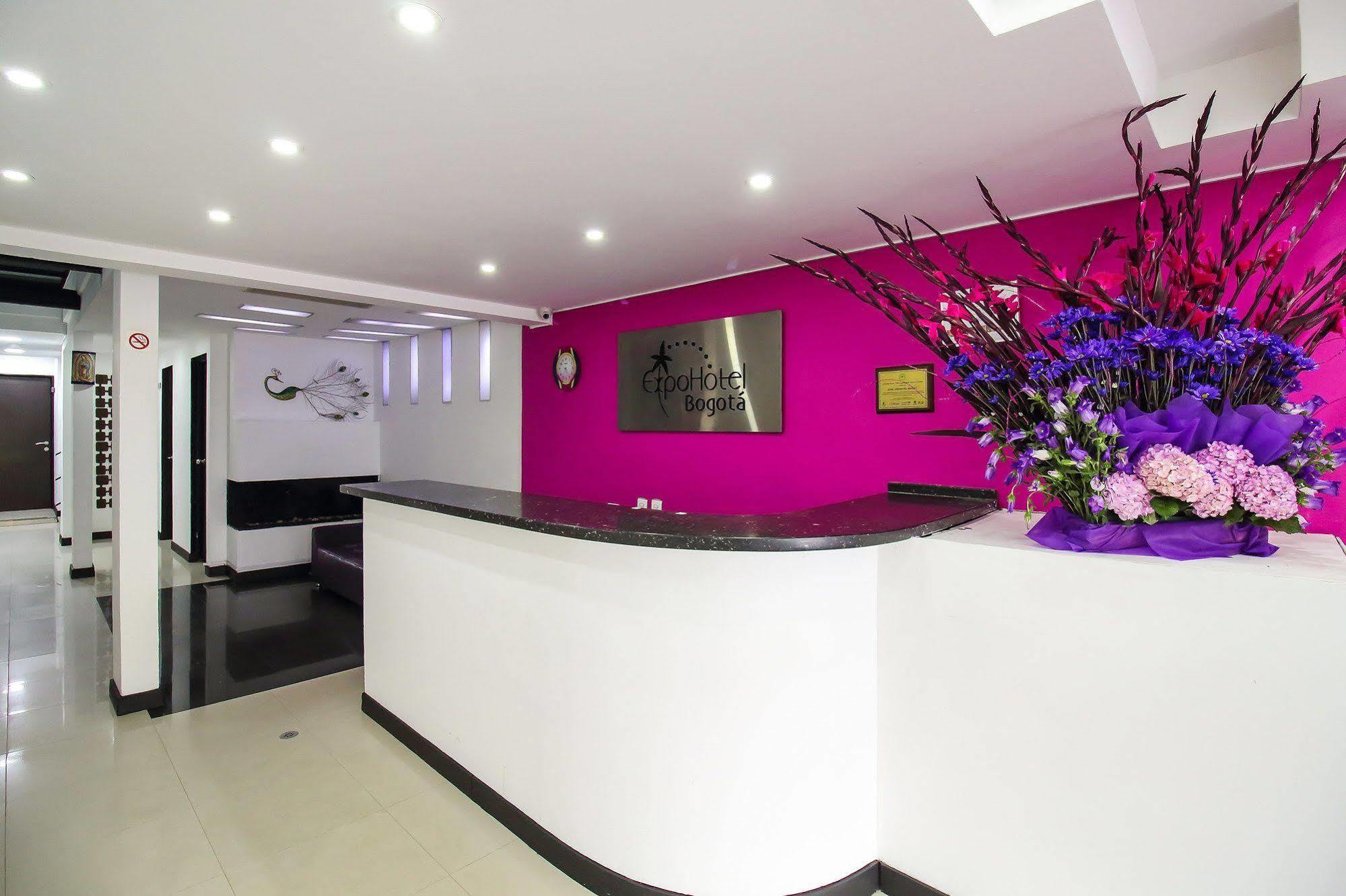 Expohotel Bogota Bagian luar foto